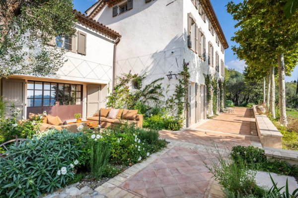 Luxury Villa Grasse | Nine-Bedroom Legacy Family Estate in Provence — photo 3
