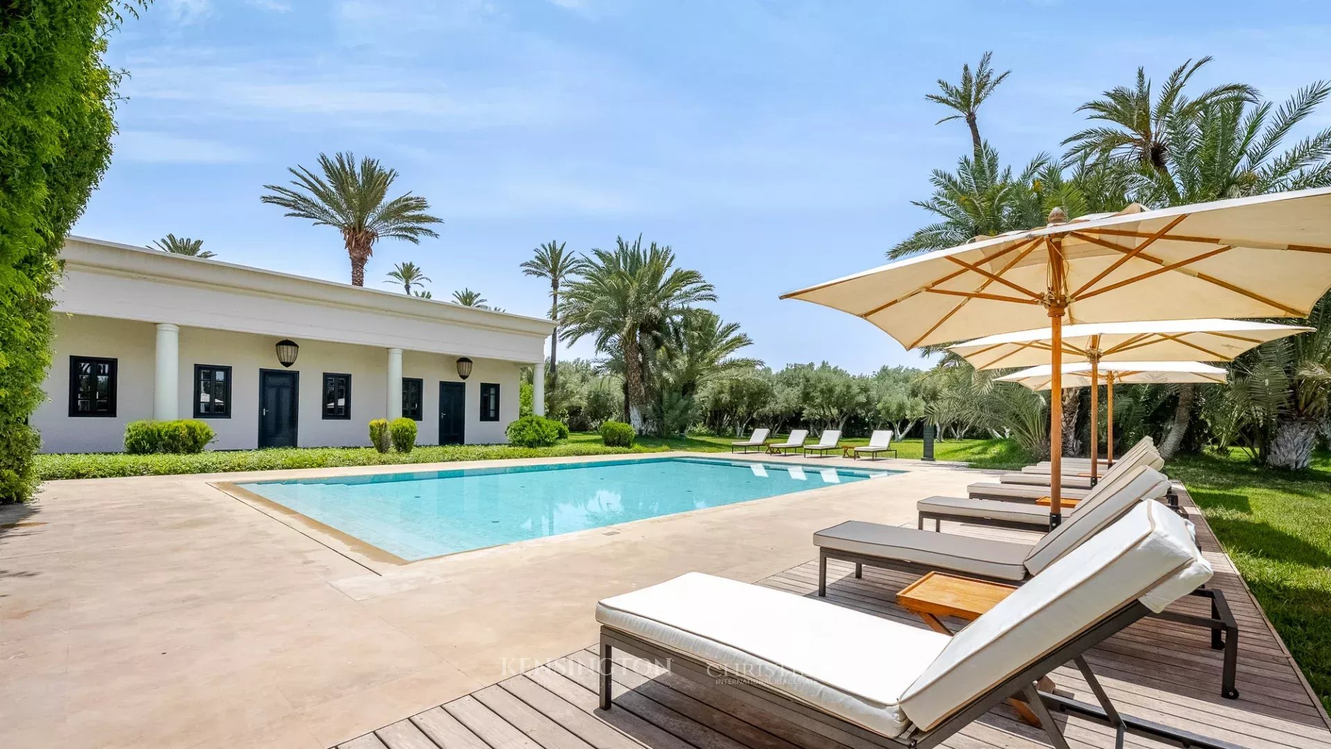 6 Bedroom Villa/Townhouse's Image 19