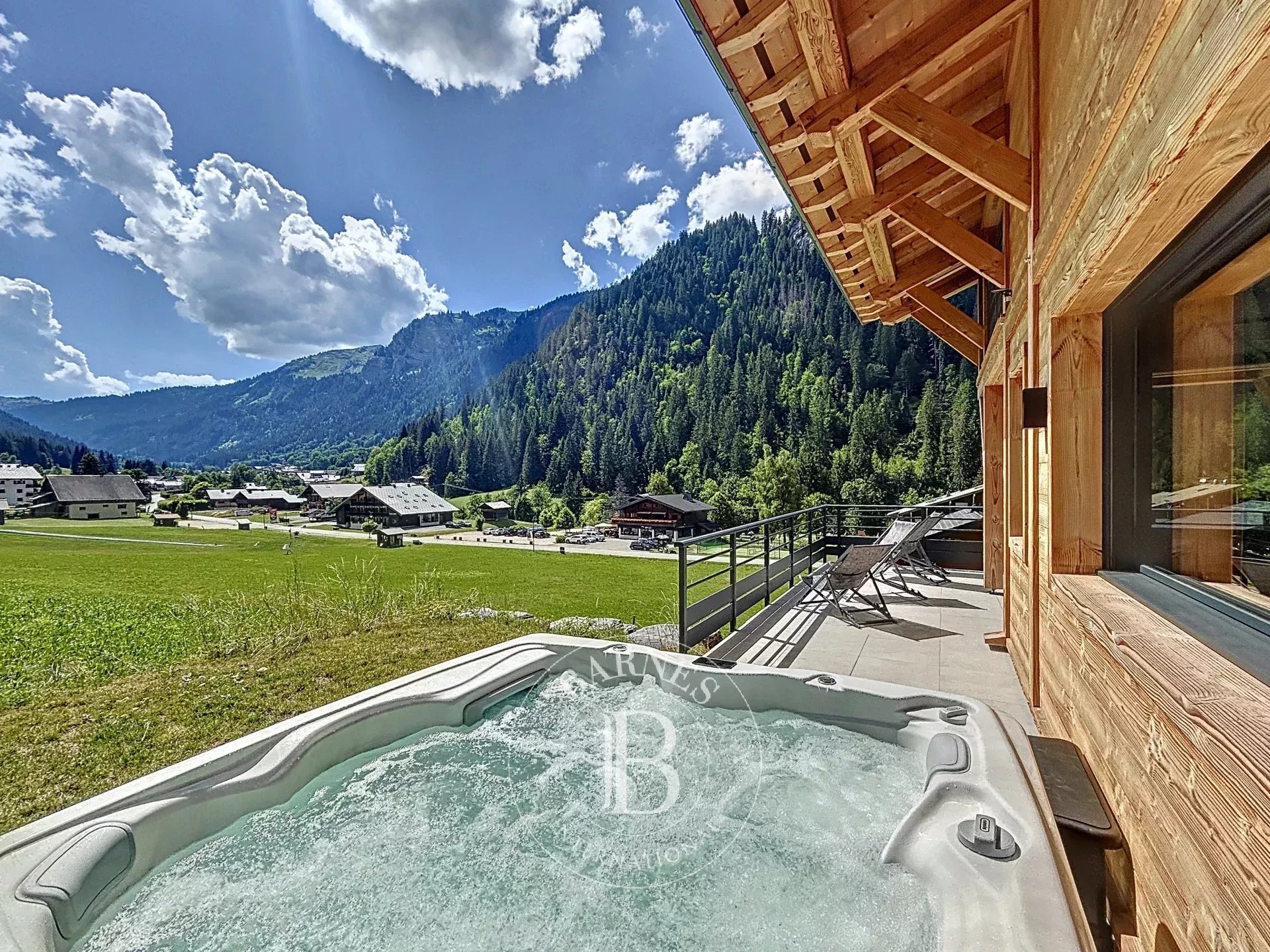 Photo of Châtel – Exceptional Chalet – 230 sqm – Sleeps 10 – Spa, Sauna & Stunning Views