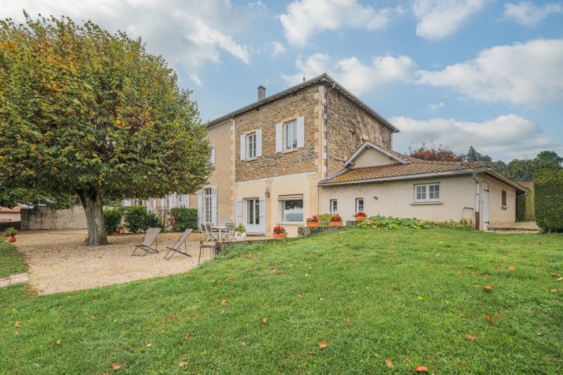 Venta Finca | Maubec - picture 1