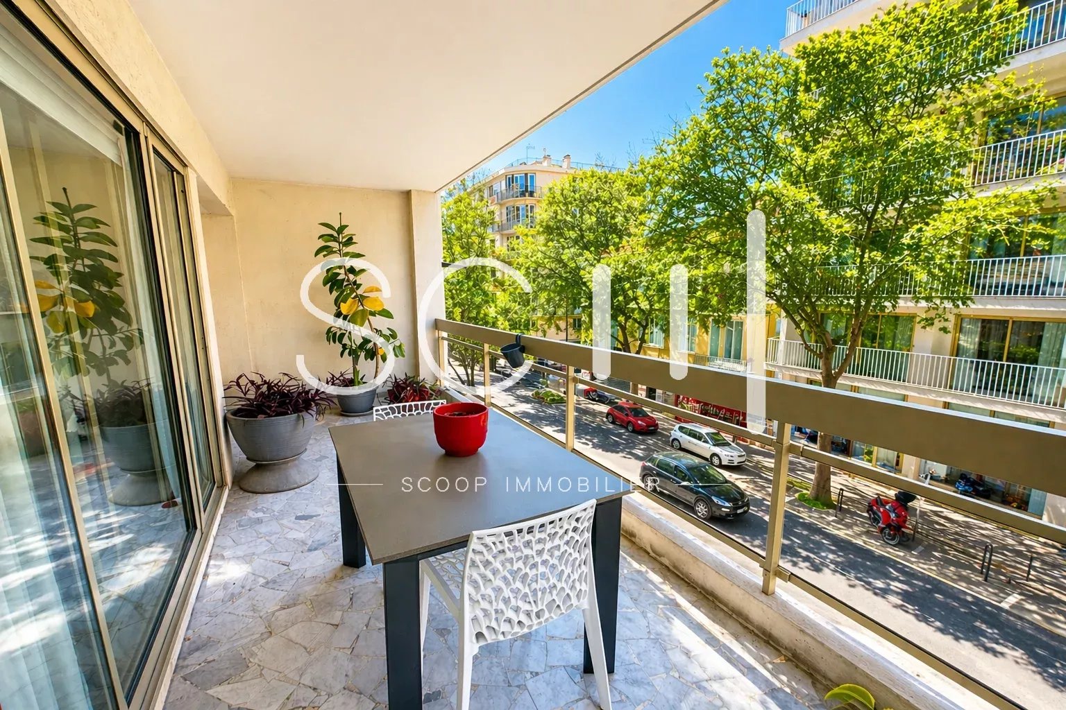 Agence immobilière de 