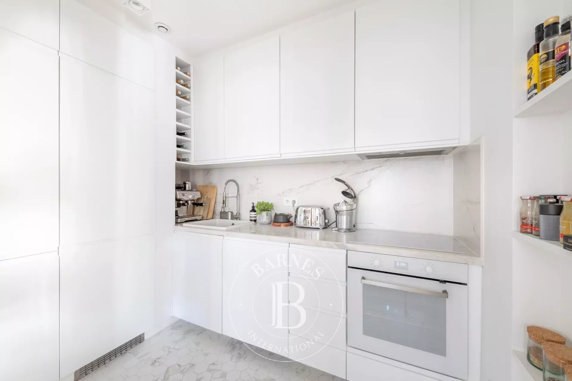 Daire Paris 3ème - picture 7