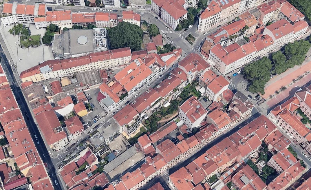 CROIX-ROUSSE Maison 150 m²