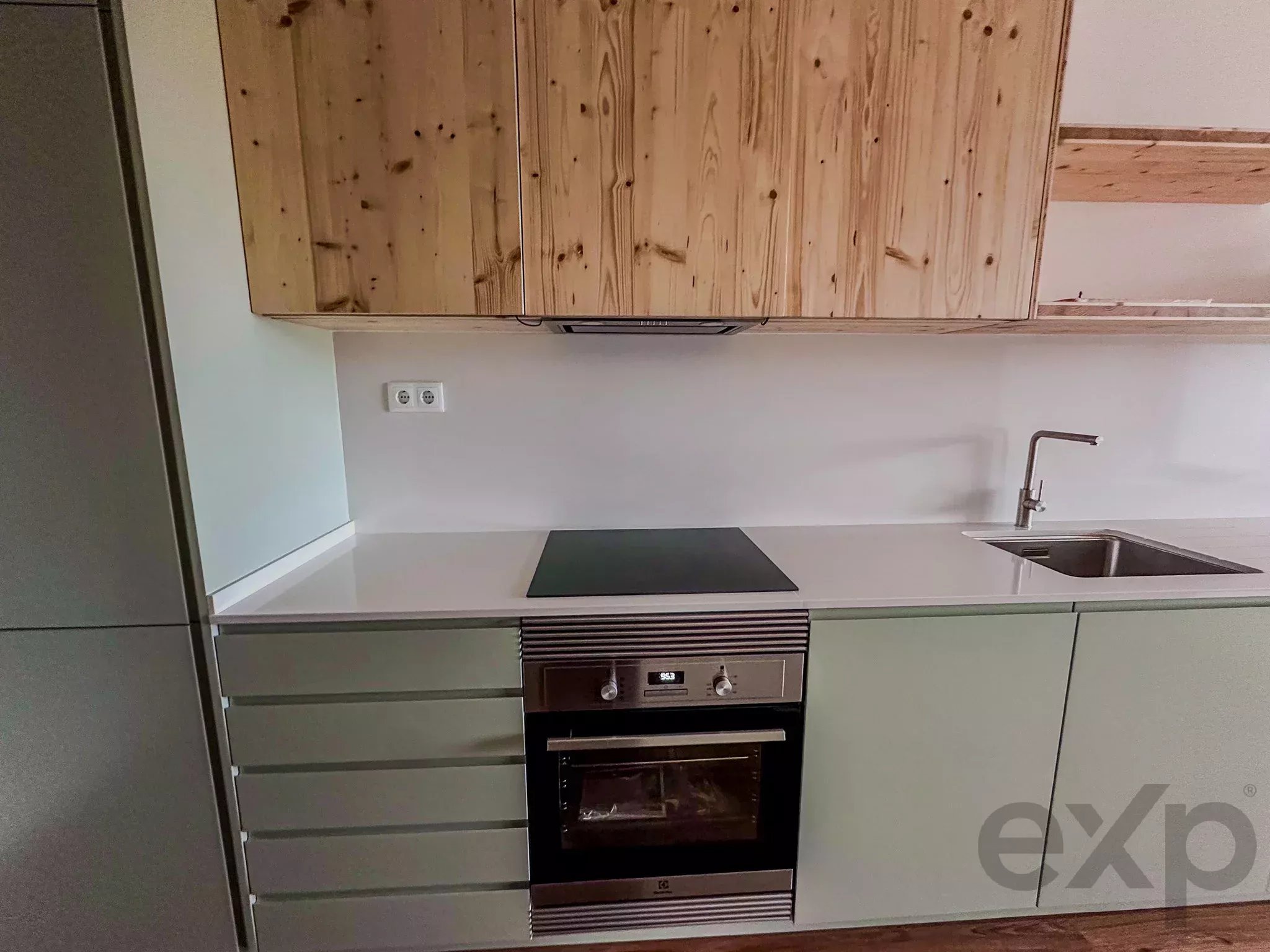Beautifully renovated apartment in Arcadas do Estoril with sea view 86755453 image 14