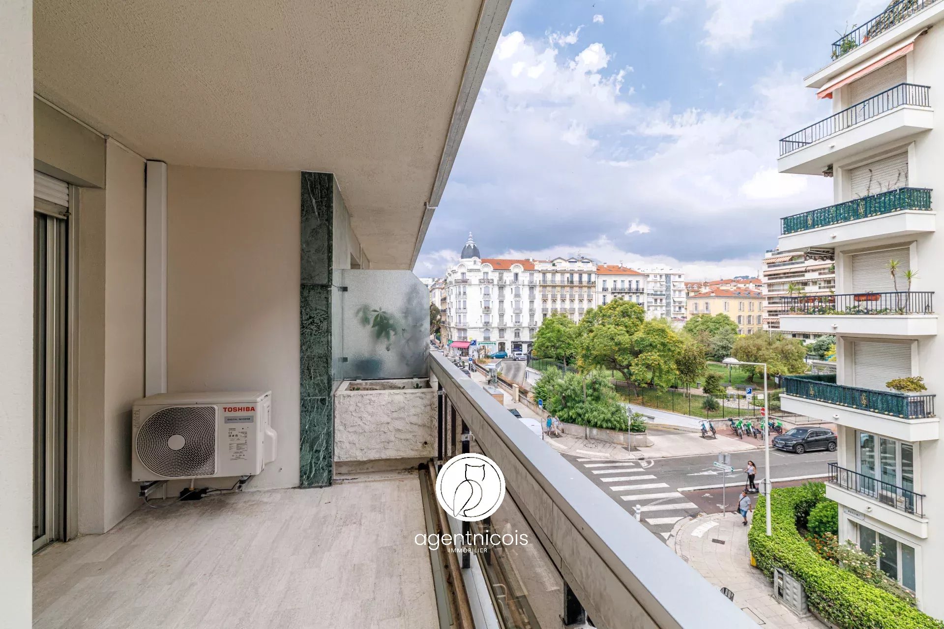 Nice // Carré d’Or - Rue Rossini: Appartement - 2 pièces - Rénové - Terrasse