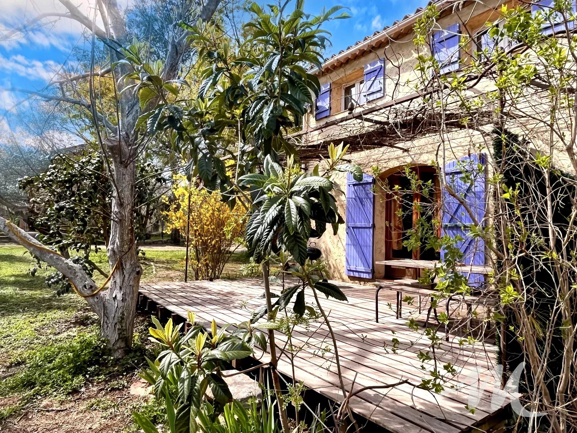 Agence immobilière de 
