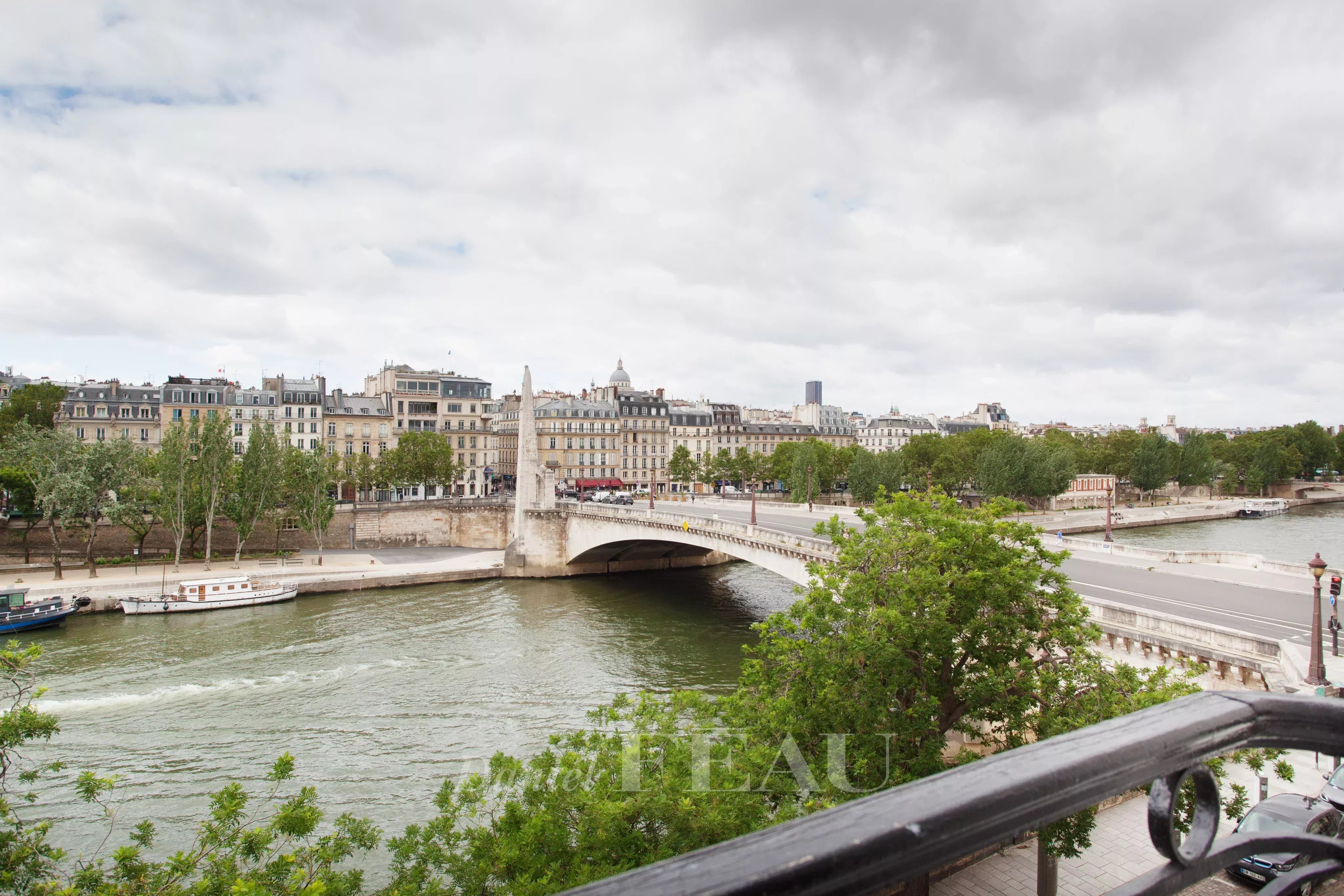 Location Appartement Paris 4ème