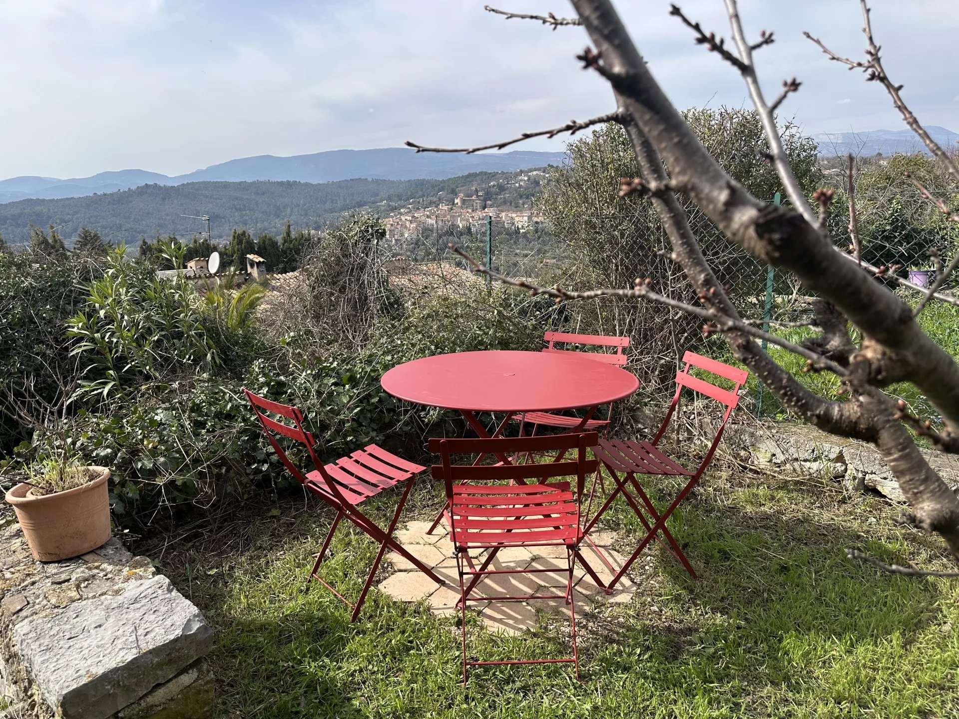 Village house with garden and panoramic view - Montauroux