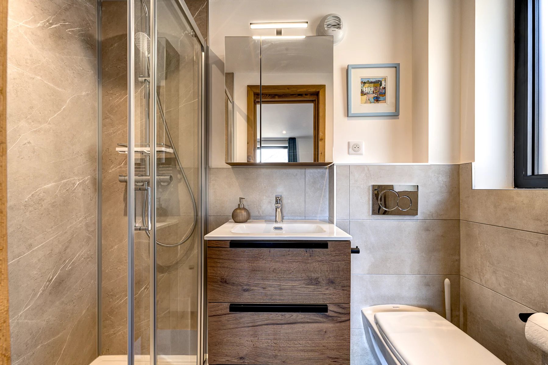 Photo of MORZINE - Modern 6 bedroom chalet in Montriond