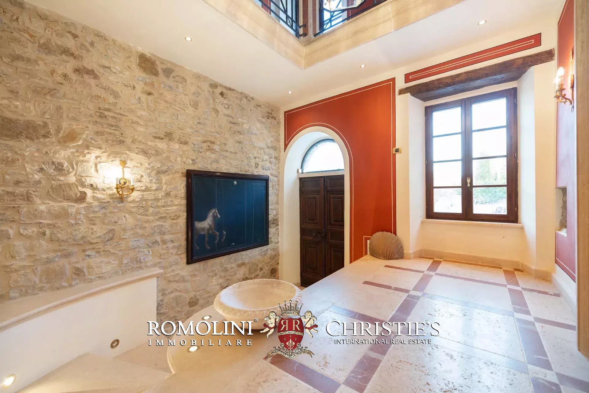 10 Bedroom Villa/Townhouse's Image 55