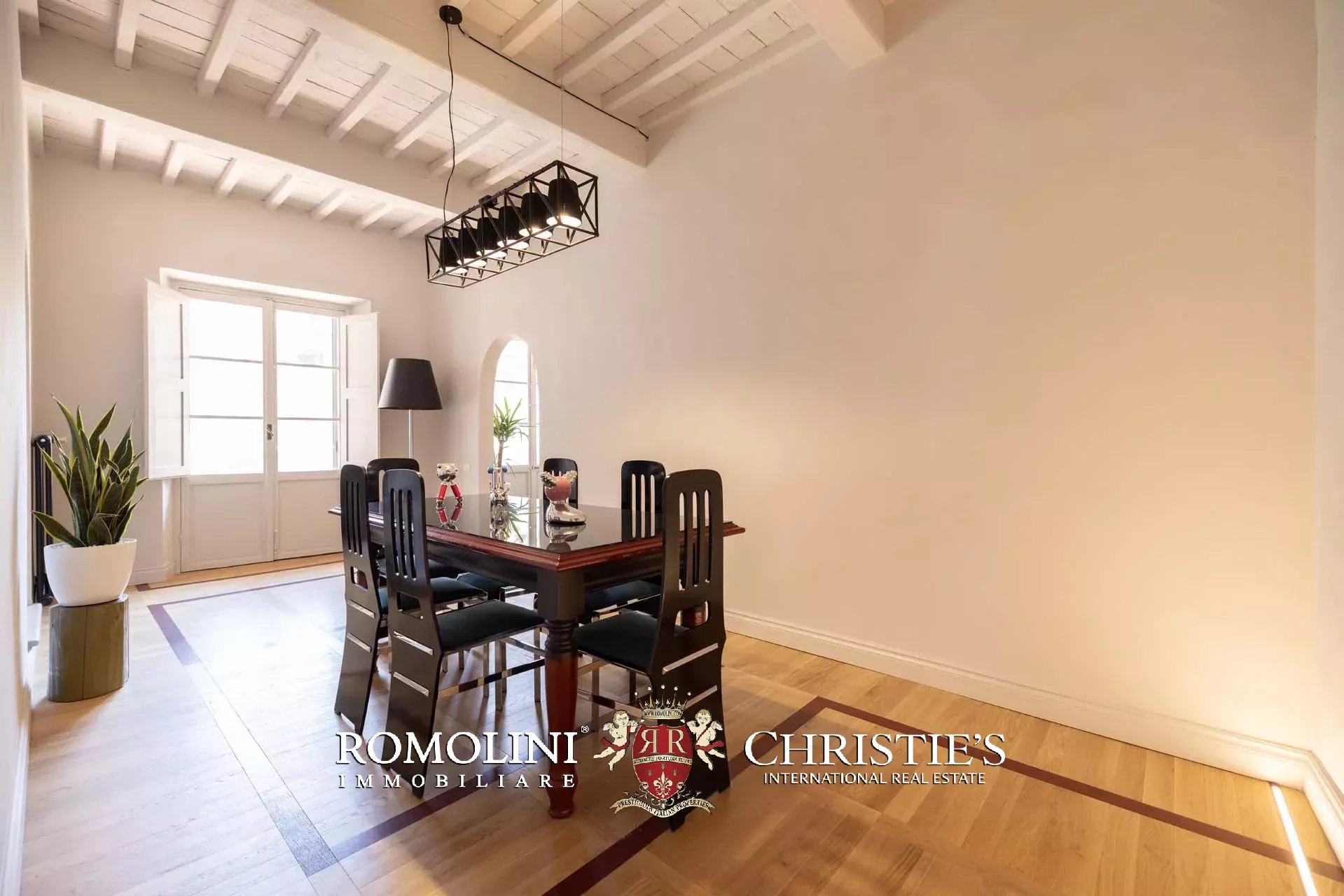 3 Bedroom Apartment/Flat's Image 18