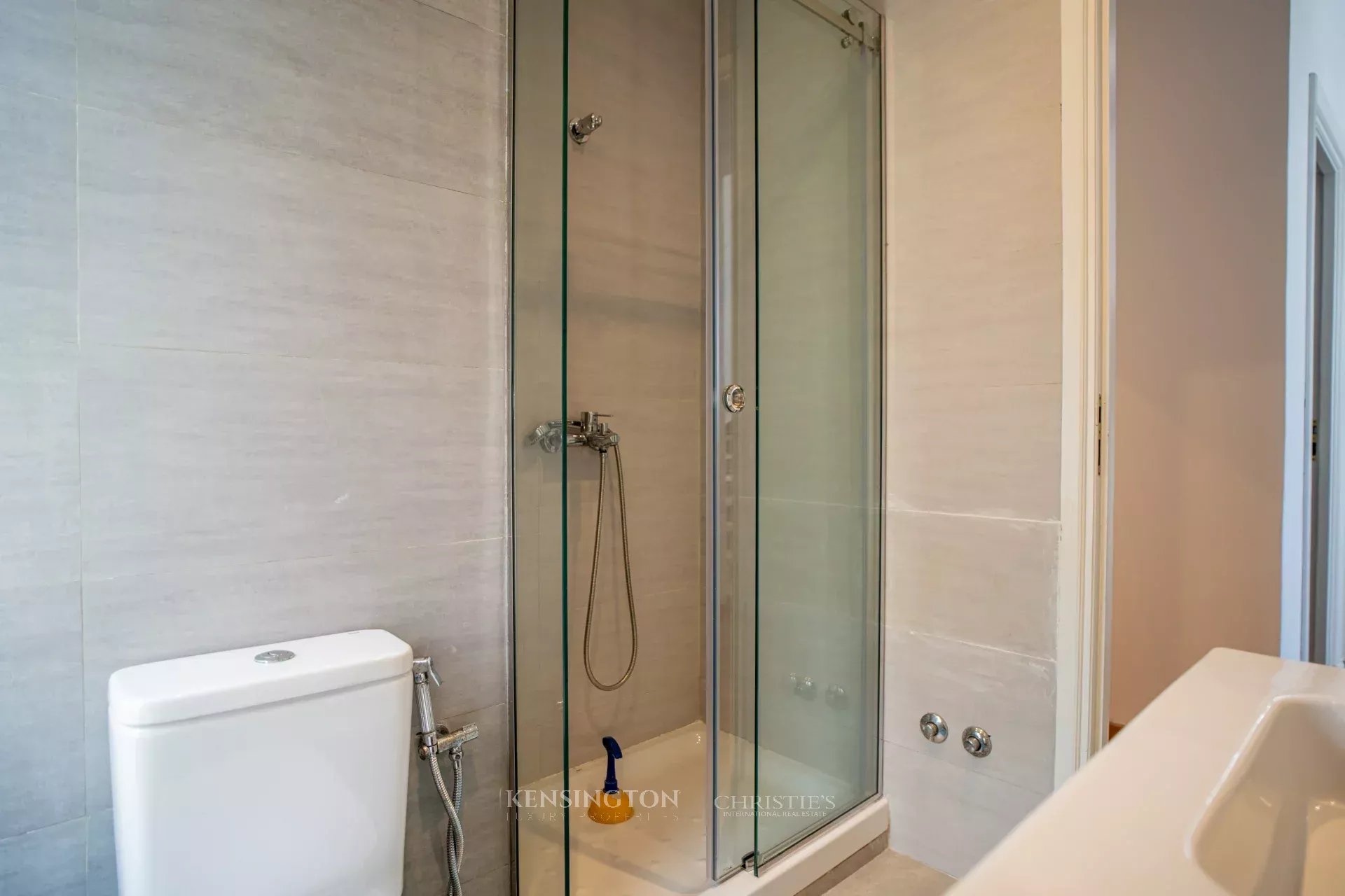3 Bedroom Villa/Townhouse's Image 17