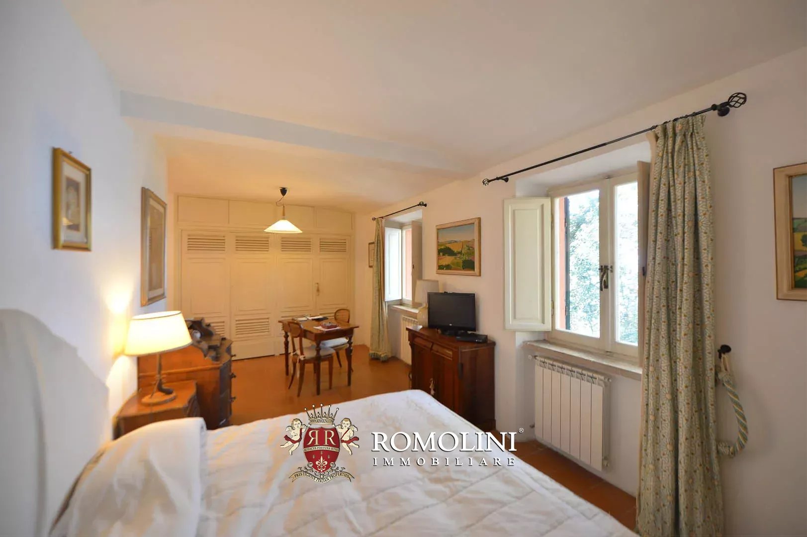 10 Bedroom Villa/Townhouse's Image 33