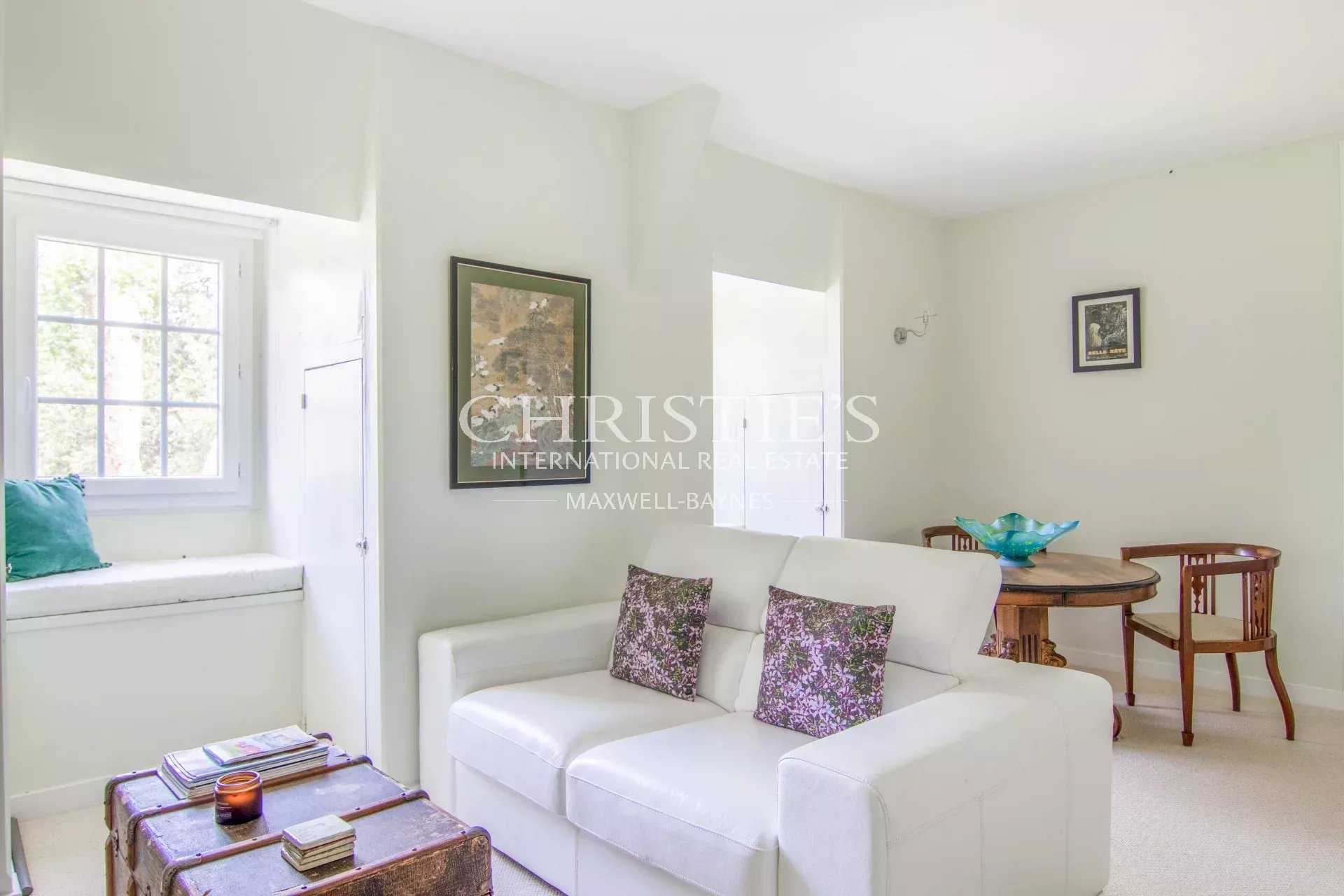 10 Bedroom Villa/Townhouse's Image 19