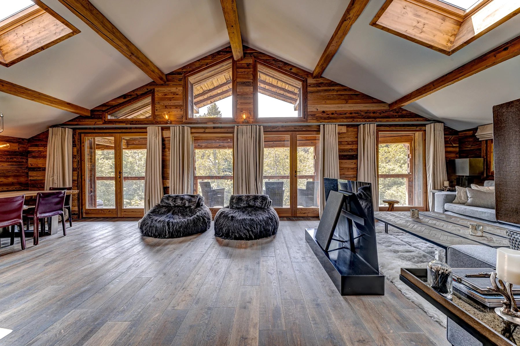 Photo of LES CARROZ - A magnificent, recently renovated 6-bedroom farmhouse in Les Carroz