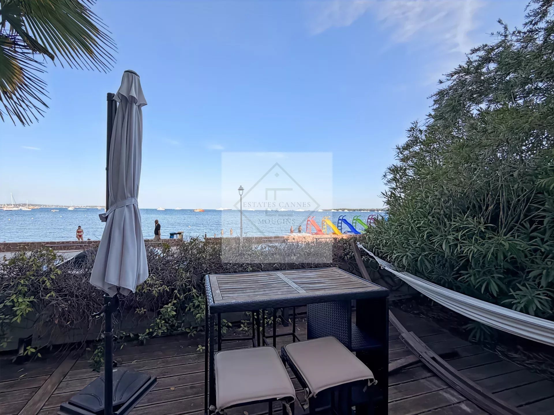 ACCÈS PLAGE DIRECT — APPARTEMENT 3 PIÈCES EN PREMIÈRE LIGNE AVEC VUE MER — photo 13