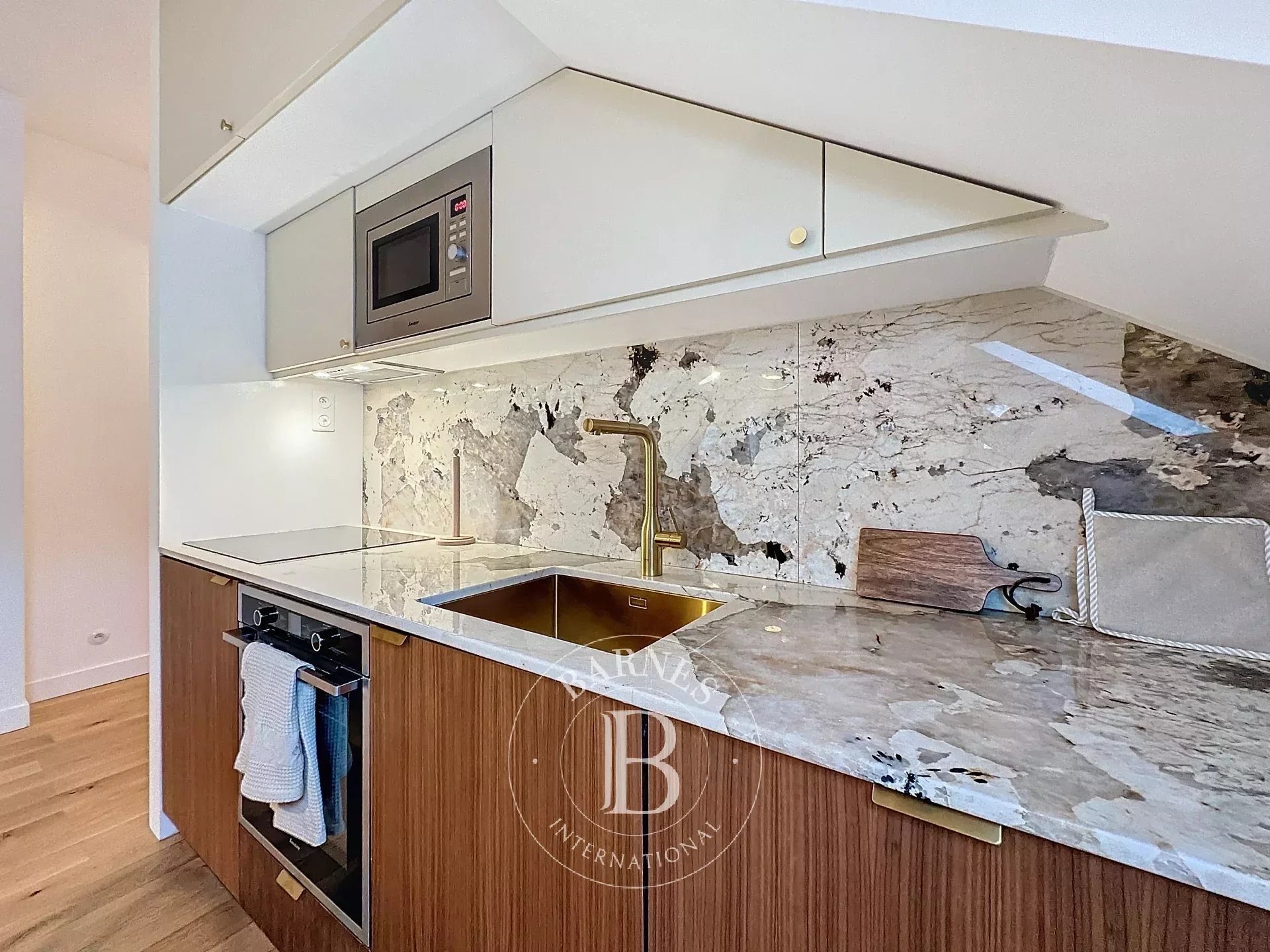 Daire Paris 4ème - picture 5