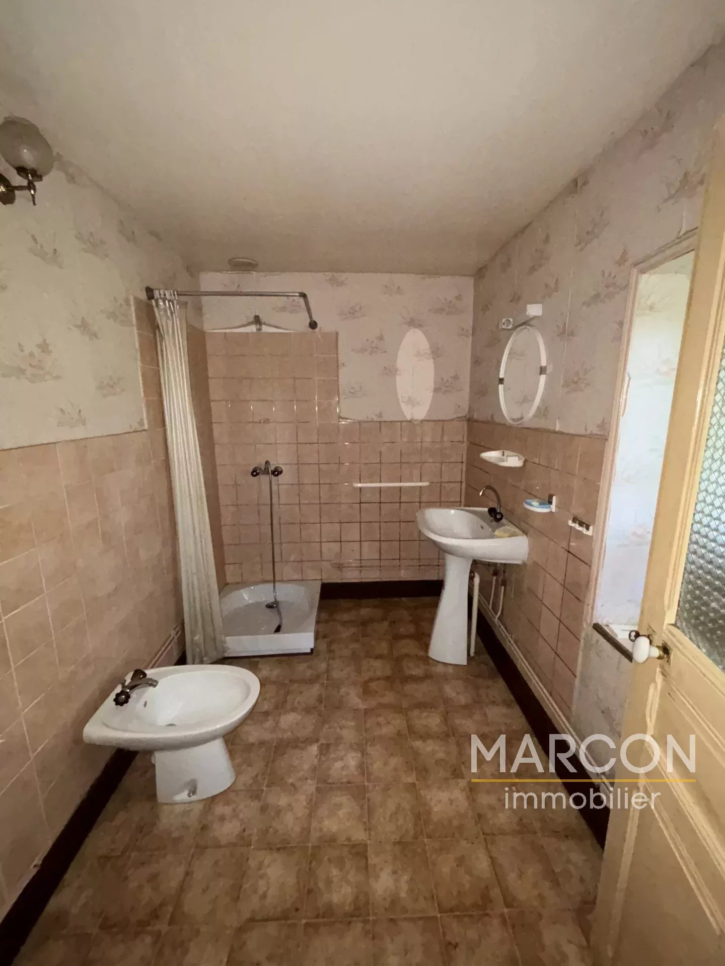 SALE HOUSE AREA CHAMBON-SUR-VOUEIZE