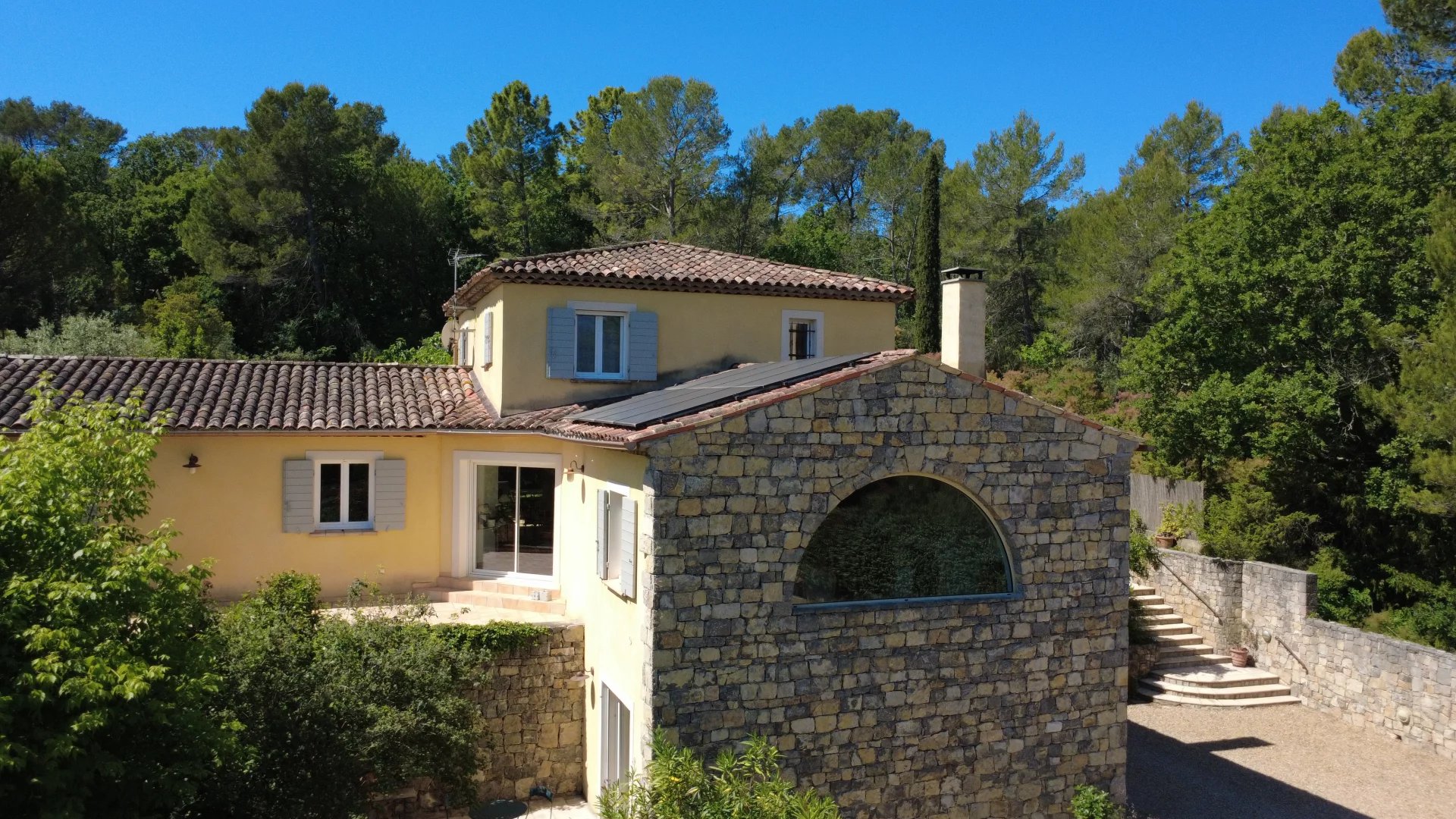 Fabulous 4 bedroom house with large Independent Studio and Swimming Pool - Fayence