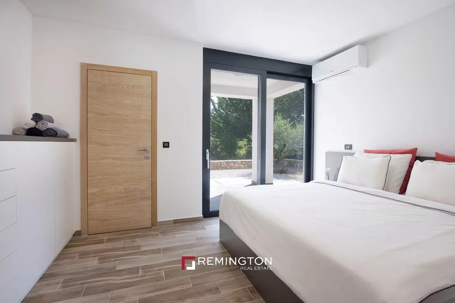 3 Bedroom Villa/Townhouse's Image 5