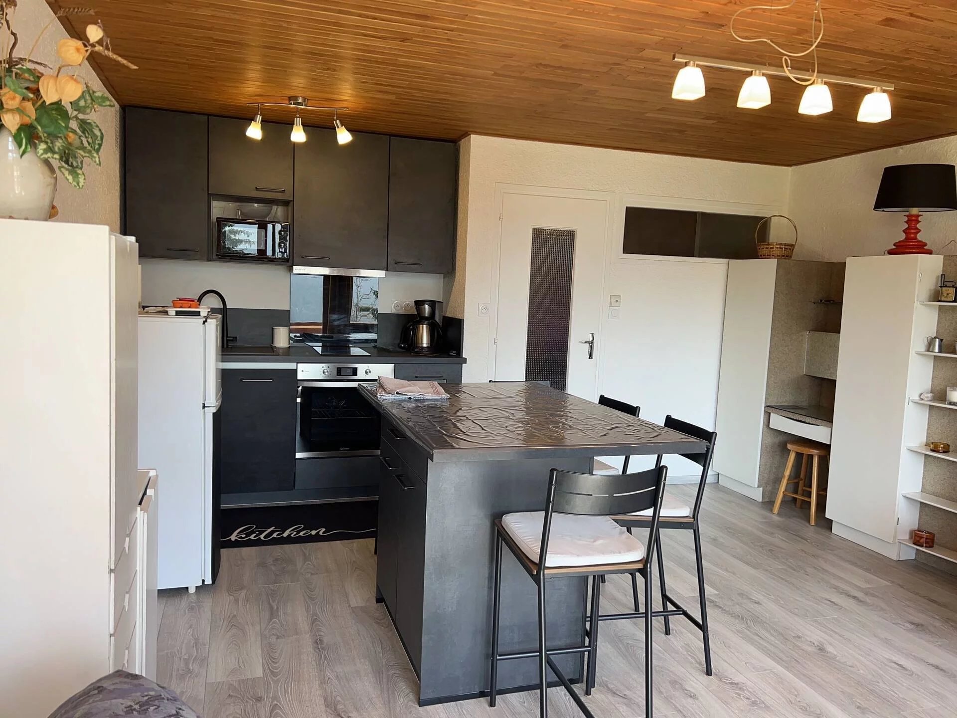 Midi E2 — Studio pour 4 personnes, au cœur de la station