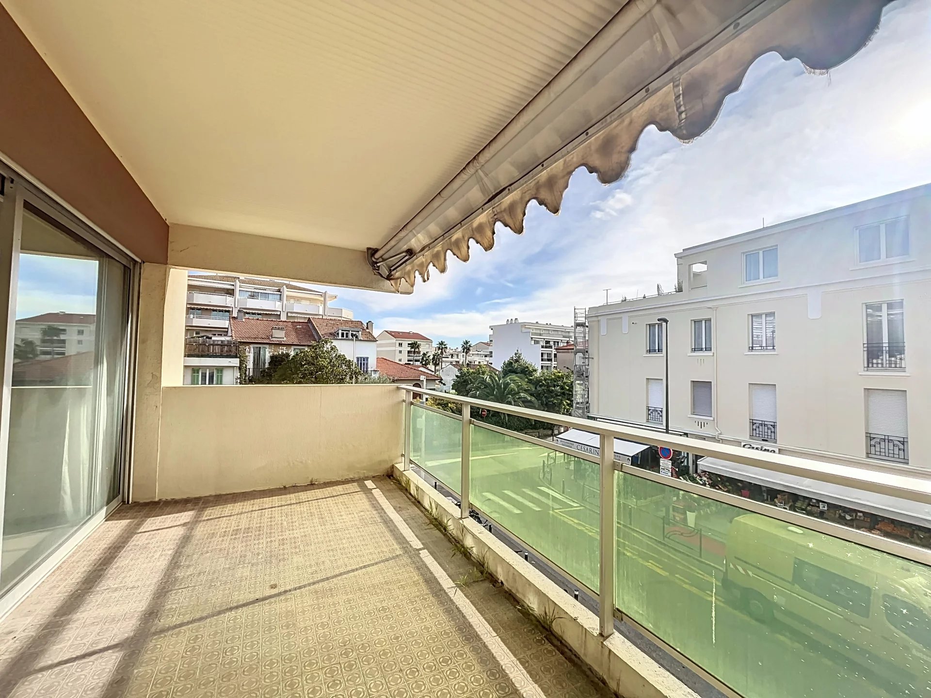 Agence immobilière de AZUR ACT IMMOBILIER