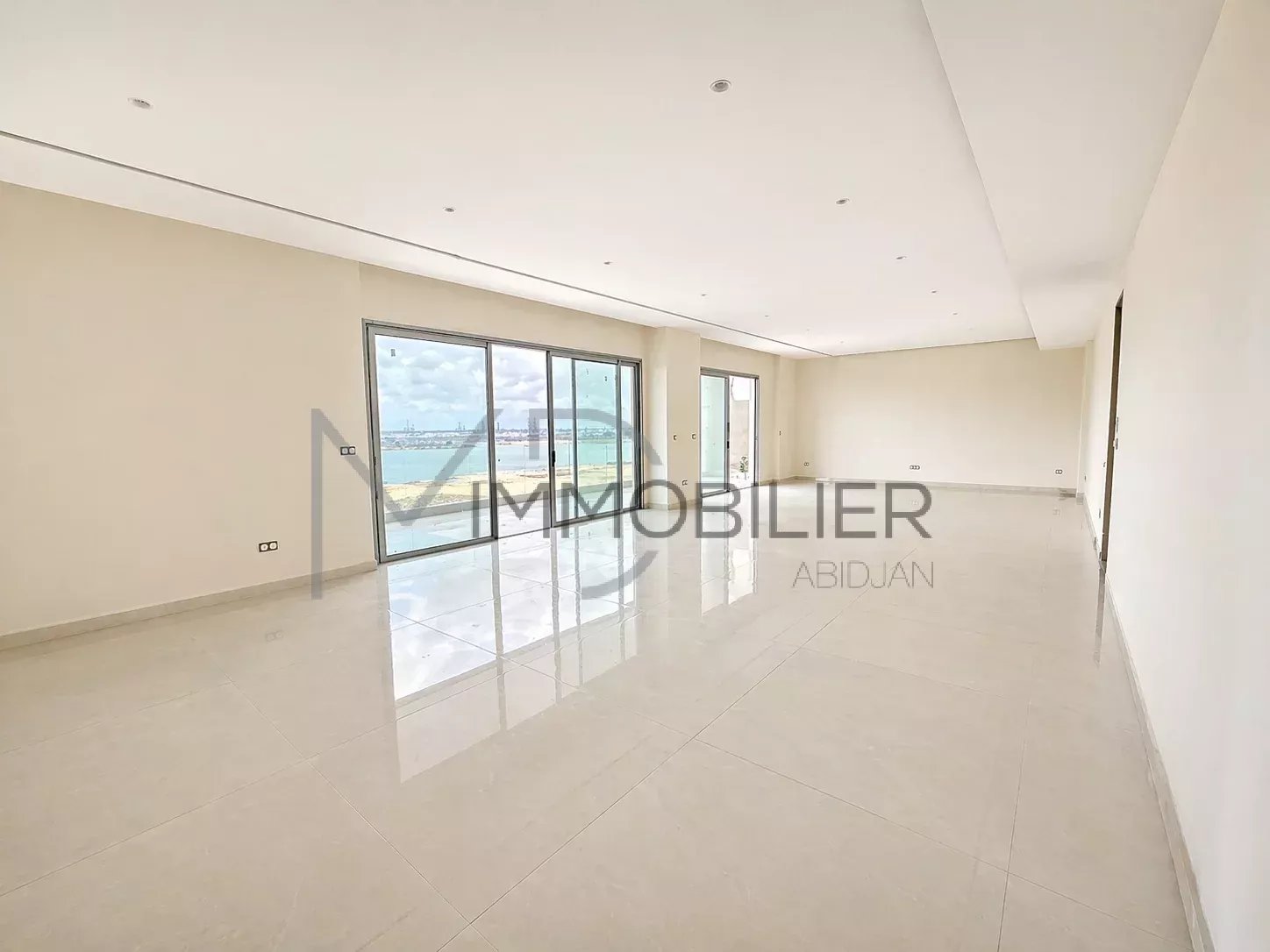 Location Appartement Abidjan ZONE 4C