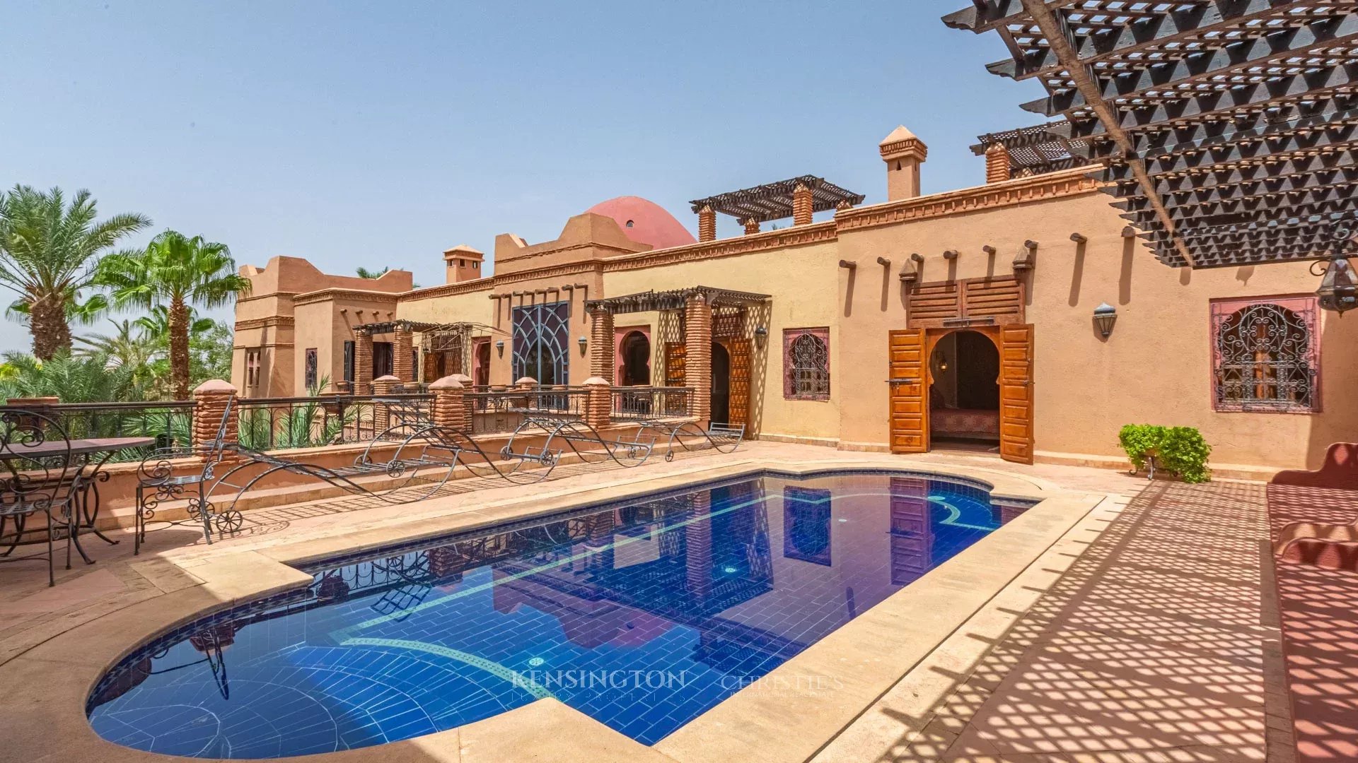 10 Bedroom Villa/Townhouse's Image 48