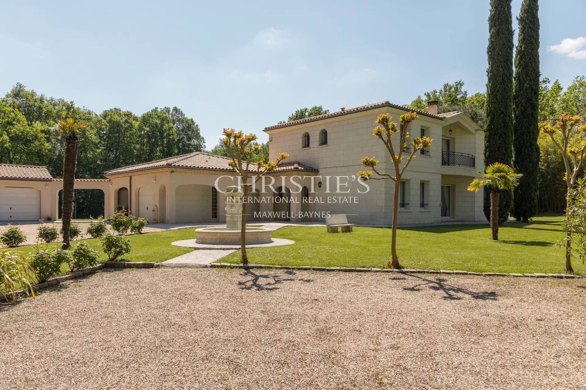 4 Bedroom Villa/Townhouse's Image 4