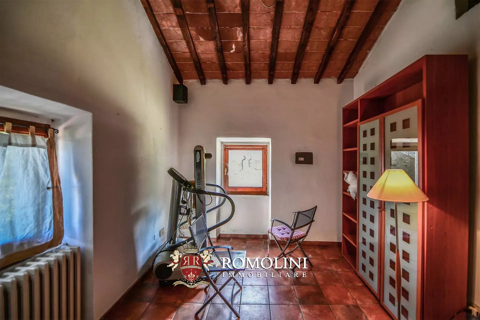 8 Bedroom Villa/Townhouse's Image 54
