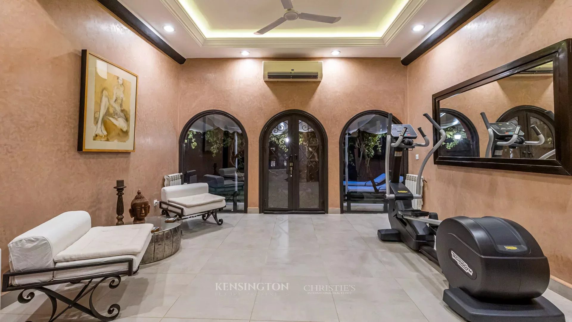 9 Bedroom Villa/Townhouse's Image 169