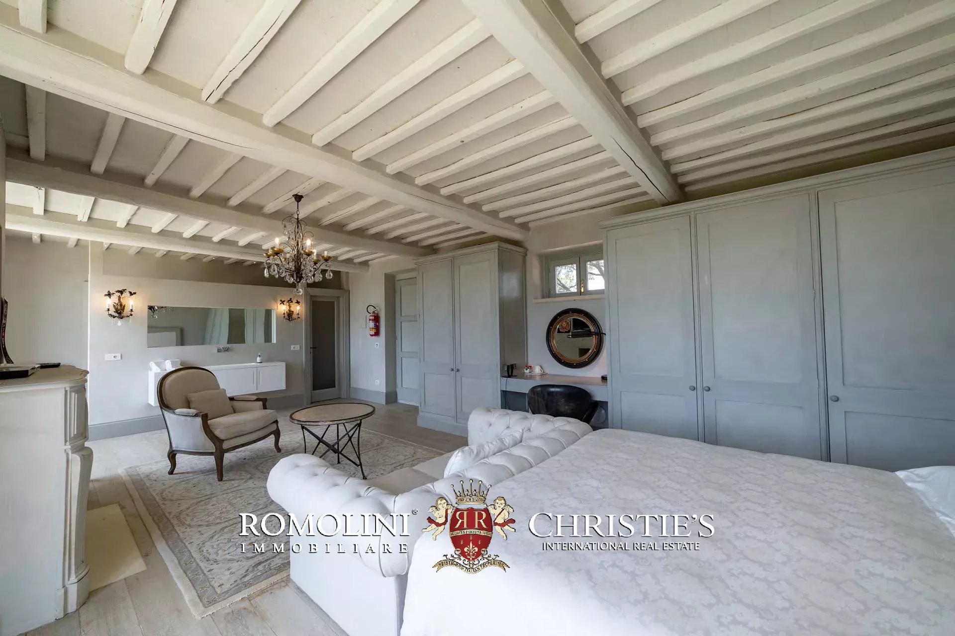 17 Bedroom Villa/Townhouse's Image 98