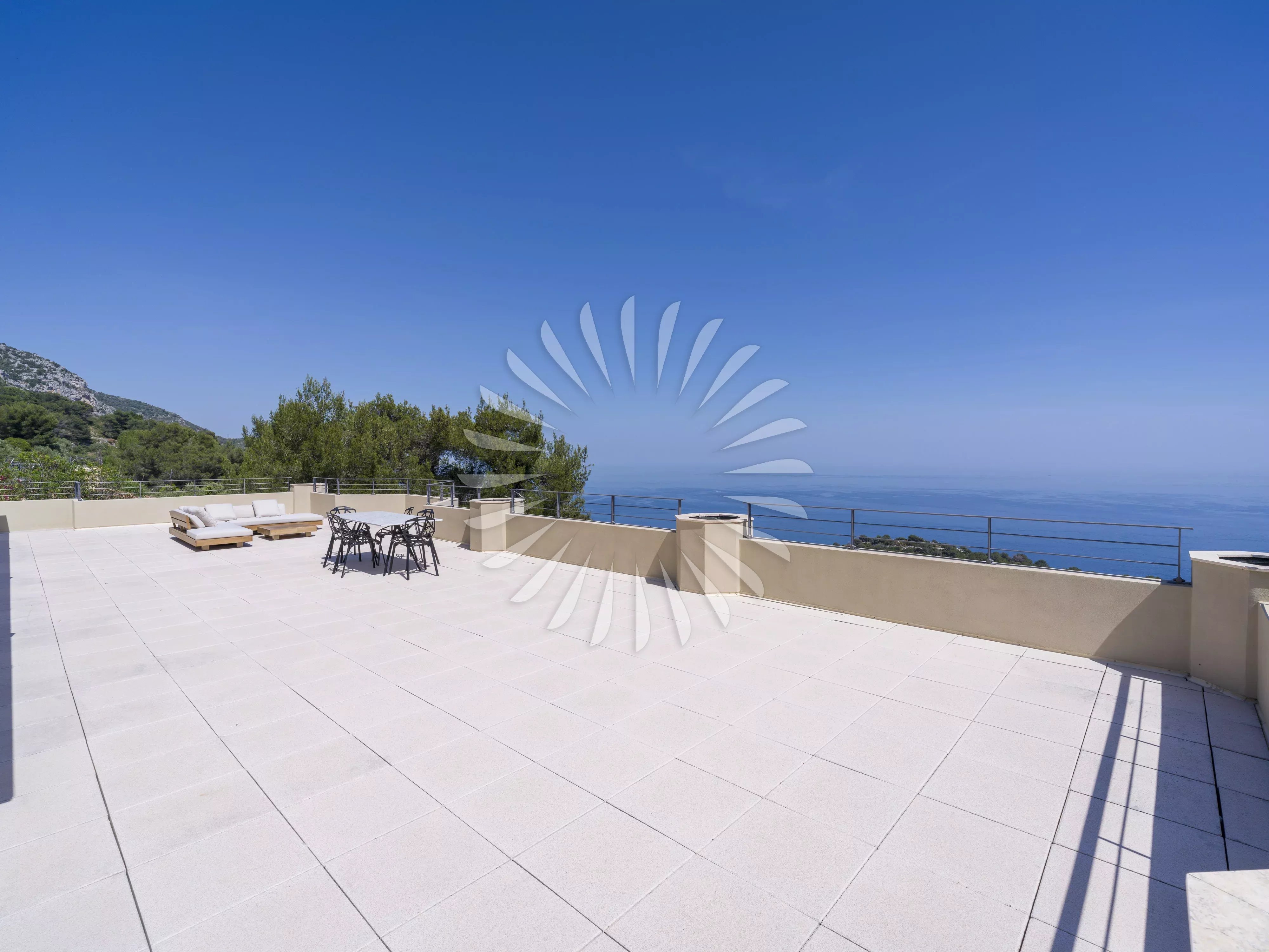 Stunning Villa - Minutes to Monaco