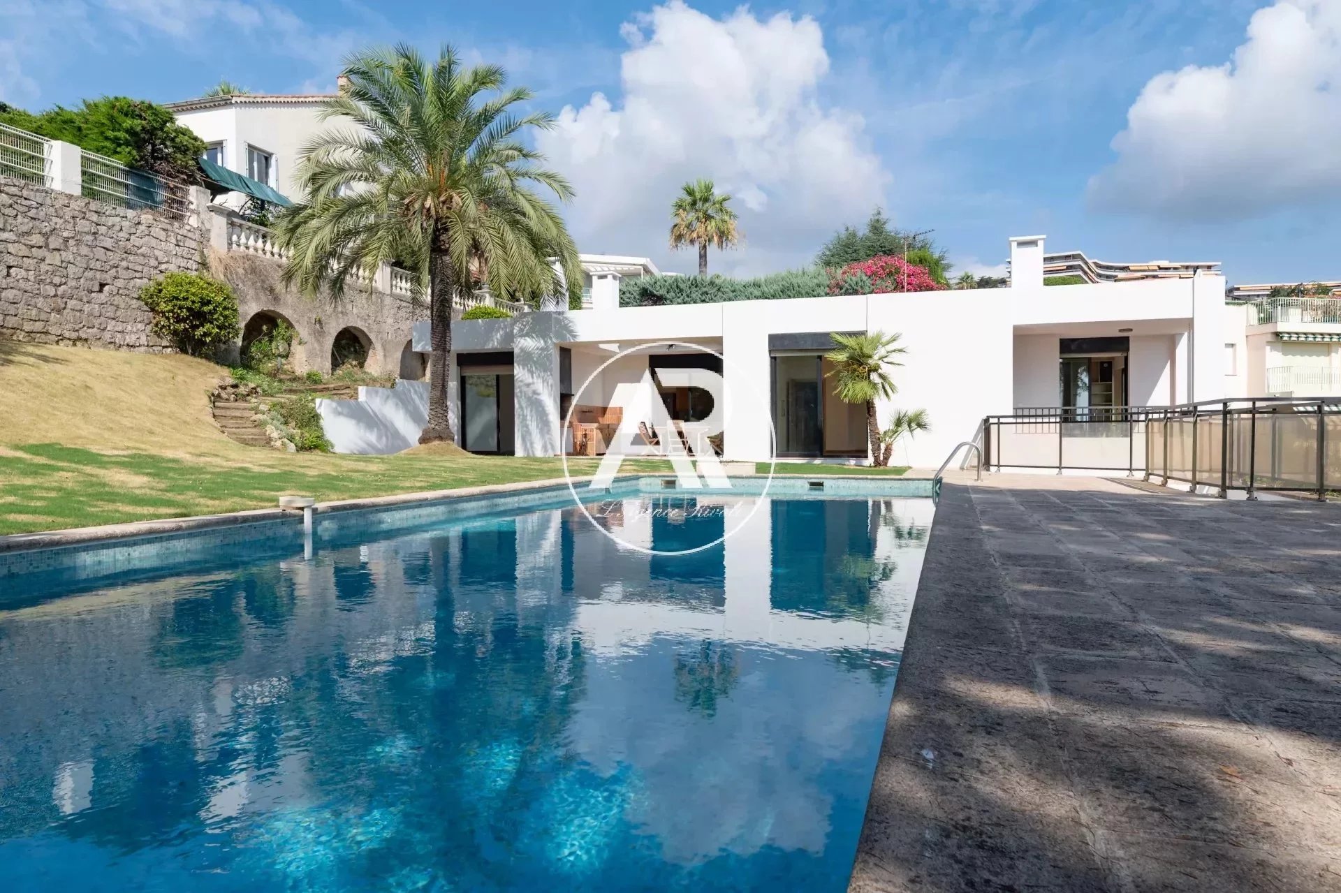 NICE // COLLINES OUEST  - Villa CALIFORNIENNE