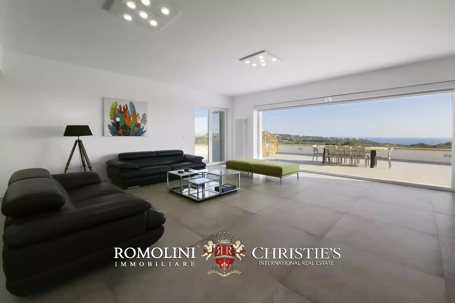 5 Bedroom Villa/Townhouse's Image 7