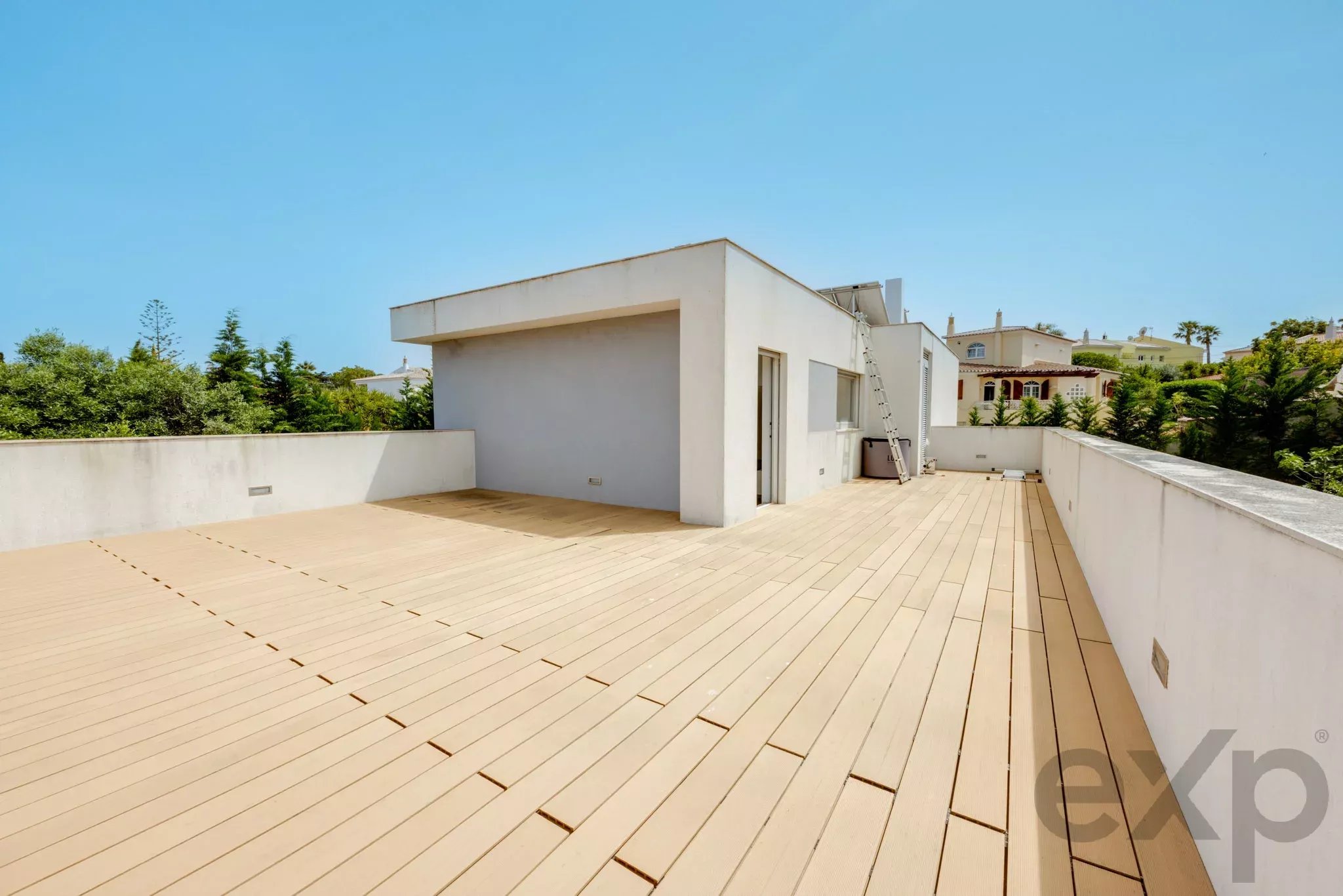 17.5m Heated Lap Pool T4 Villa with Guest Apartment in Lagos 87053563 image 30