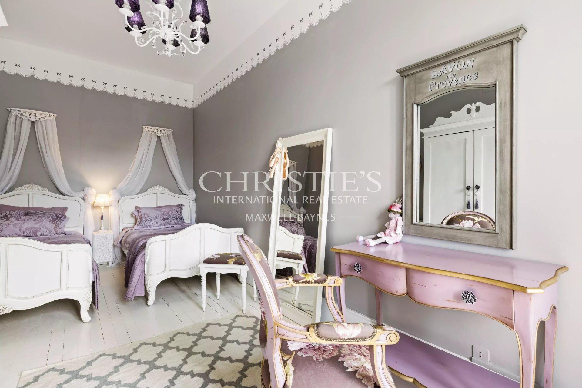 6 Bedroom Villa/Townhouse's Image 10