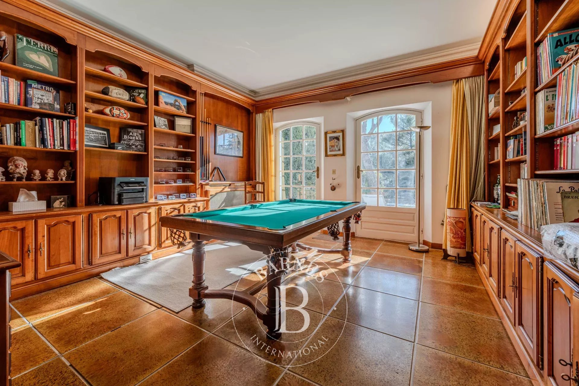 EXCLUSIVE - LA BASTIDE DE JOURDANS - HOUSE 376M² - 6 BEDROOMS - GARDEN 6300M² - POOL - TENNIS - picture 7