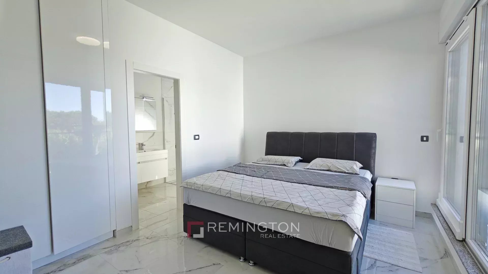 Villa/Townhouse's Image 5