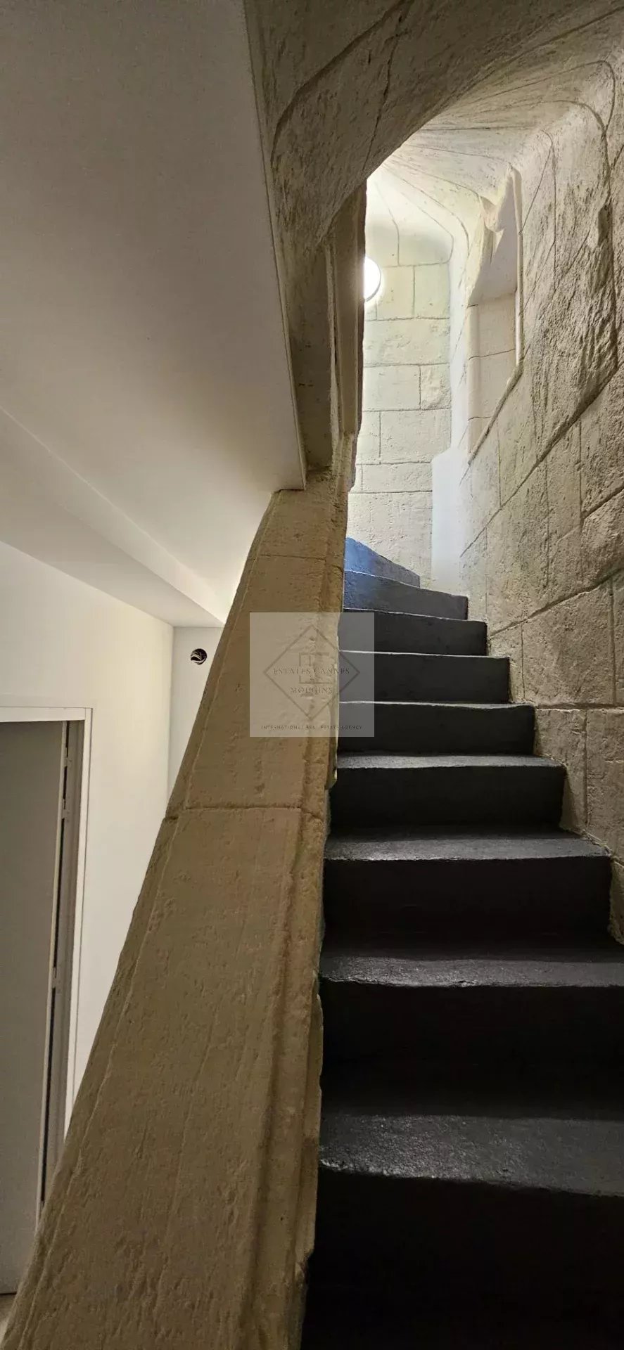 IMMEUBLE LOCATIF CLÉ EN MAIN – CENTRE-VILLE — photo 7