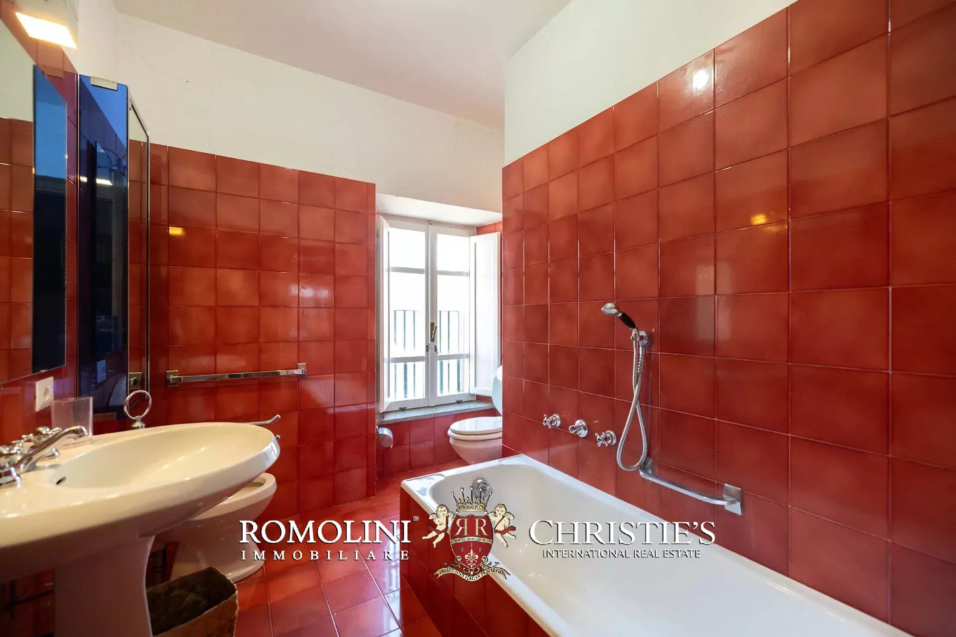 30 Bedroom Villa/Townhouse's Image 66