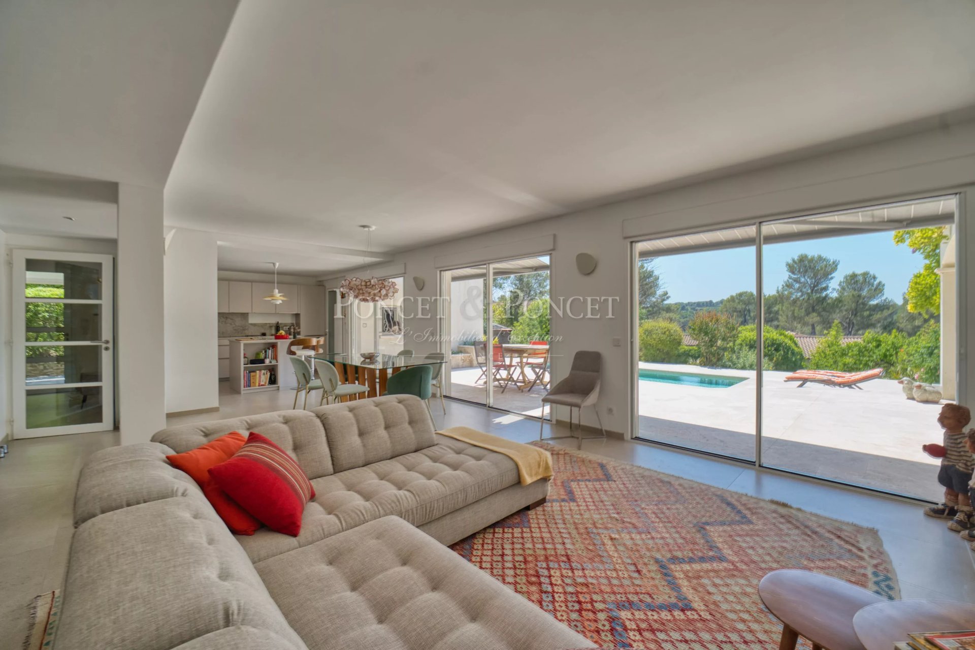 4 Bedroom Villa/Townhouse's Image 5