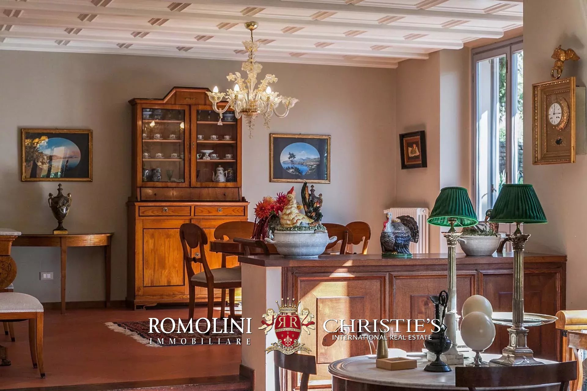 5 Bedroom Villa/Townhouse's Image 28