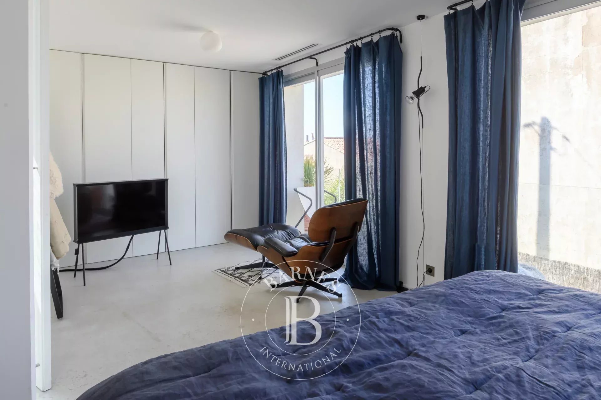 For sale - villa overlooking the sea - Bompard - 3 bedrooms - swimming pool - parking spaces - picture 8