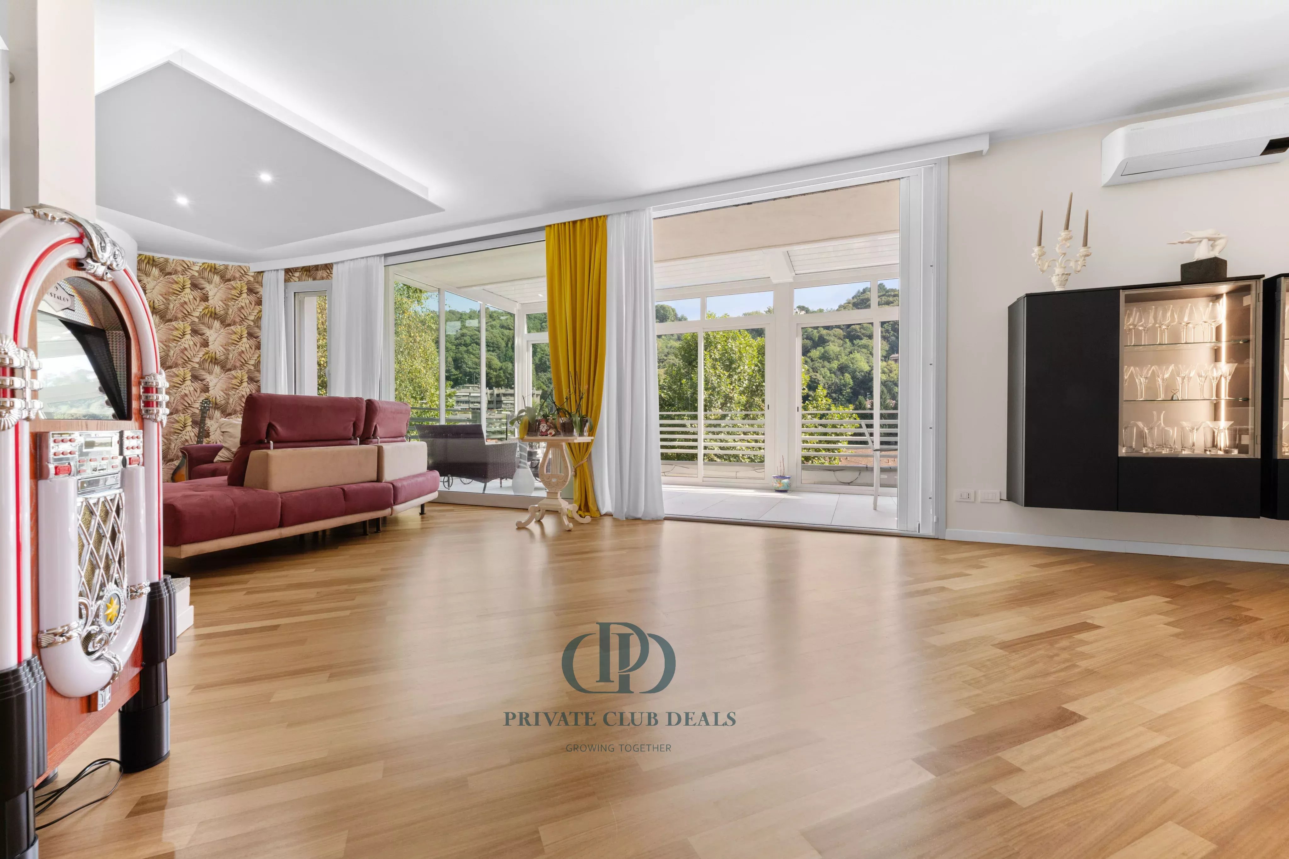 Villa Como - picture 10