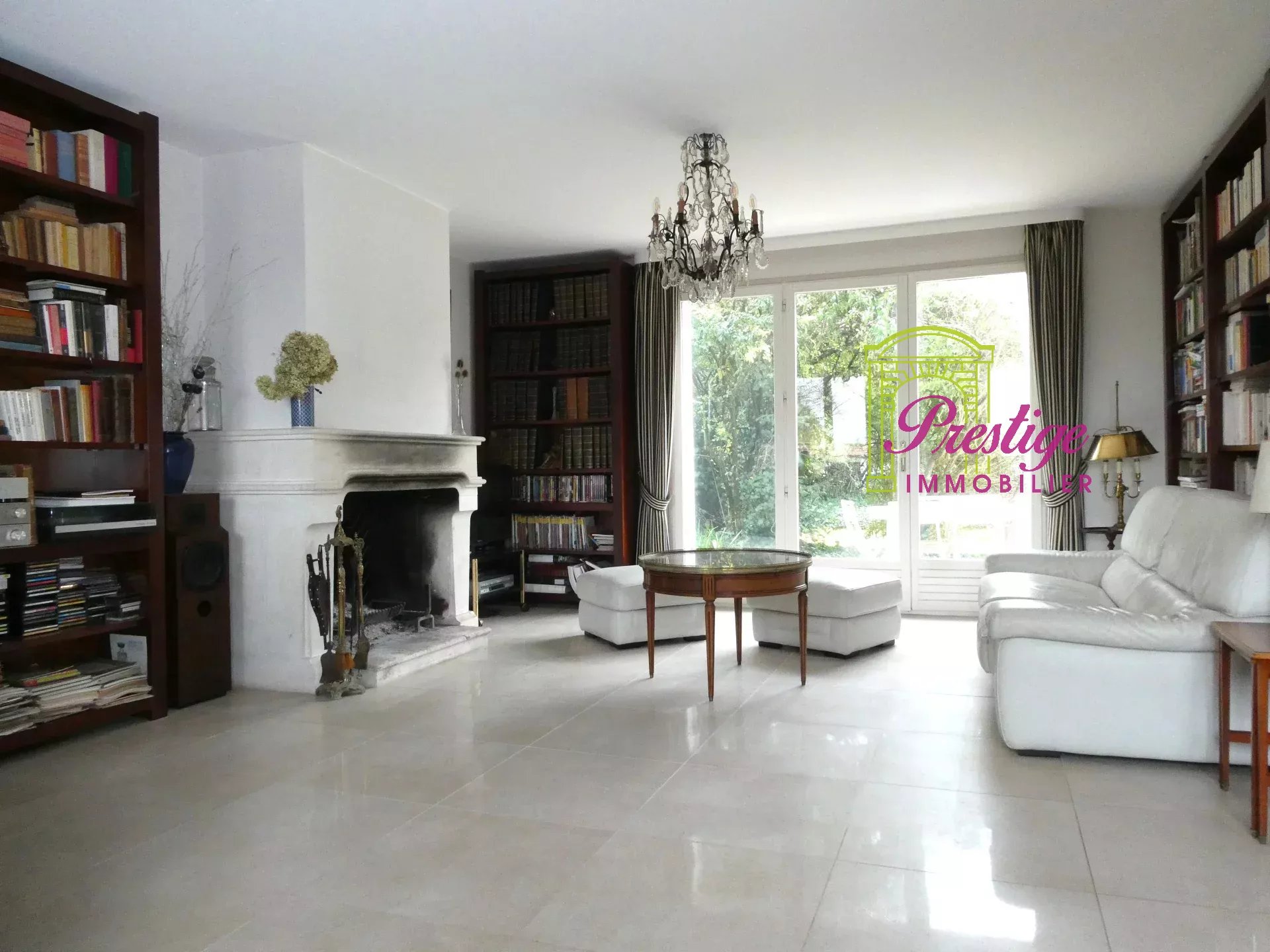 Agence immobilière de 