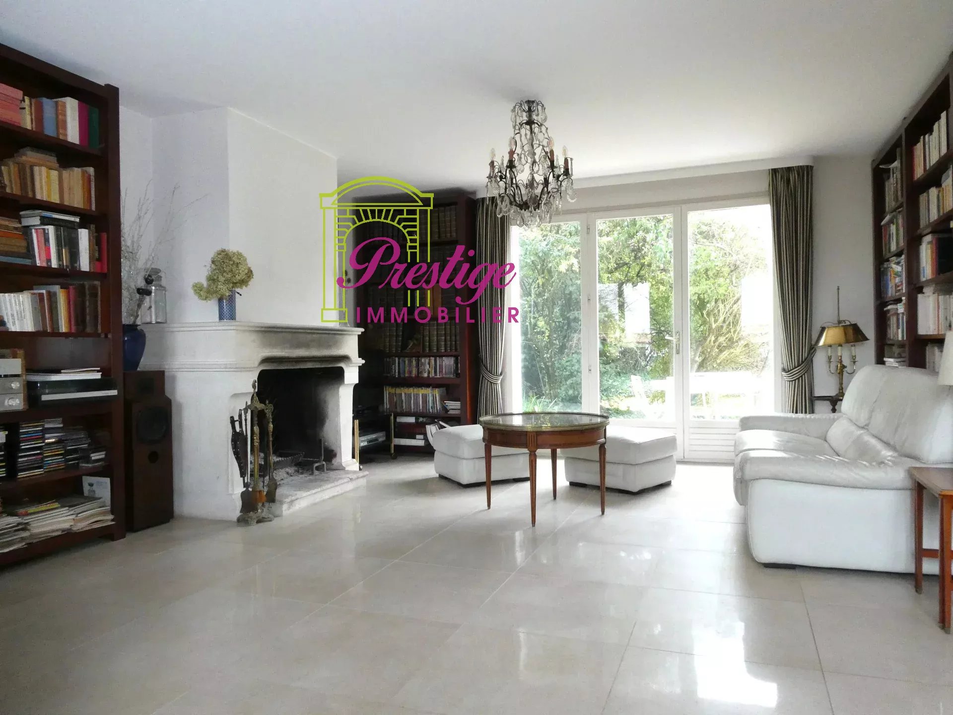 Agence immobilière de 