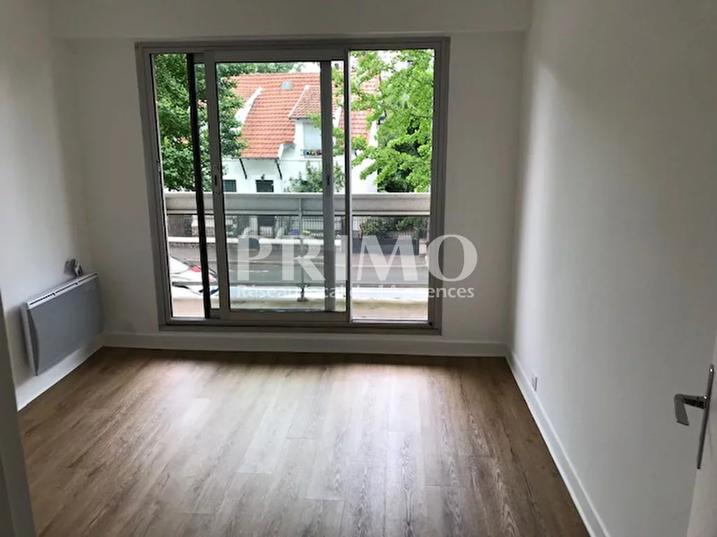 location-appartement-2-pieces-lhay-les-roses-83877449