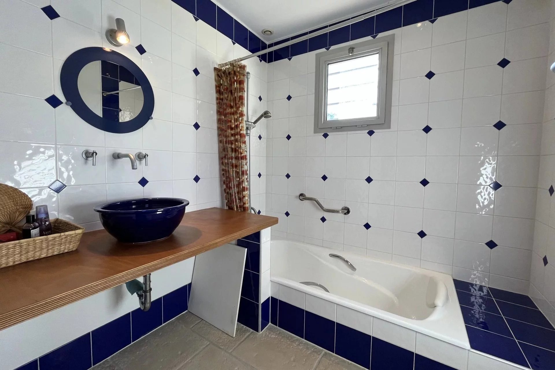 Single-storey villa on top location - SEILLANS