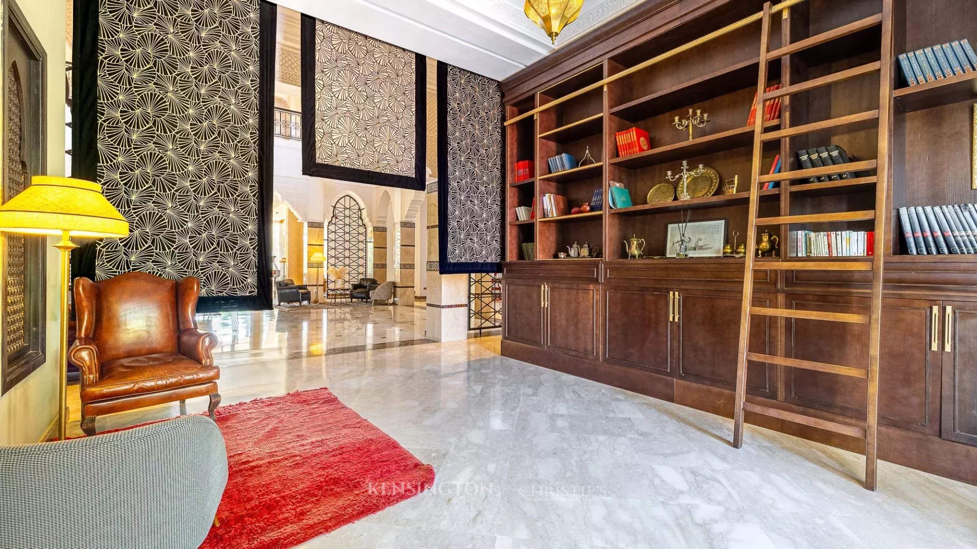 14 Bedroom Villa/Townhouse's Image 9